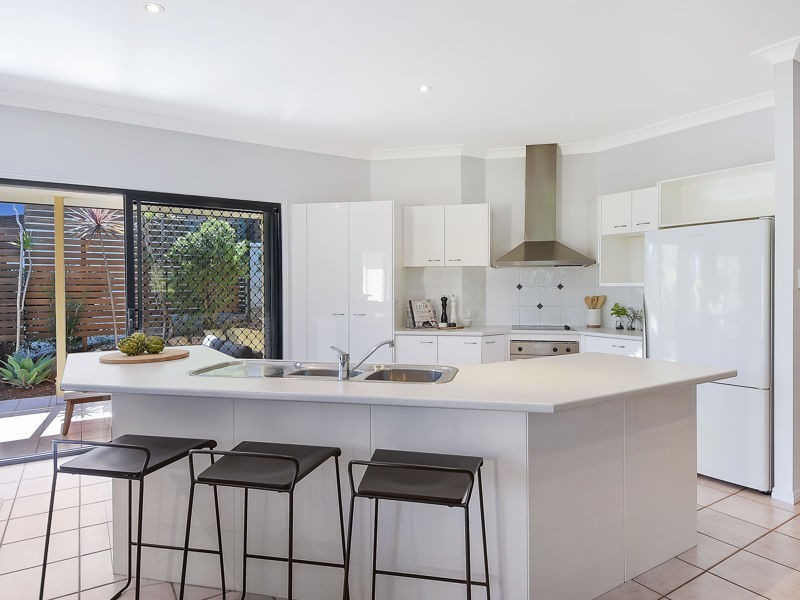 1 Borumba Court, Albany Creek QLD 4035