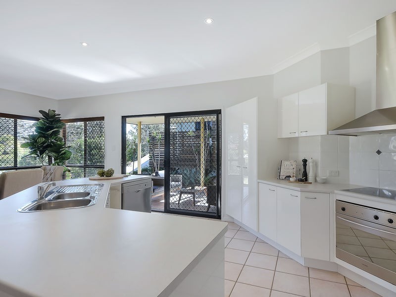 1 Borumba Court, Albany Creek QLD 4035