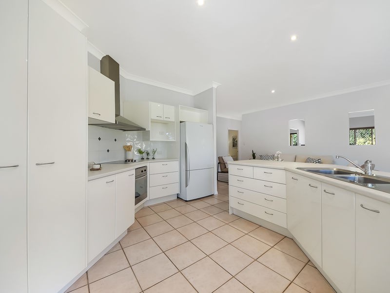 1 Borumba Court, Albany Creek QLD 4035