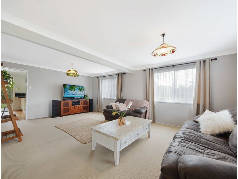 40 Pegasus Avenue, Eatons Hill QLD 4037