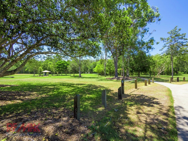 10 Nyora Street, Everton Hills QLD 4053