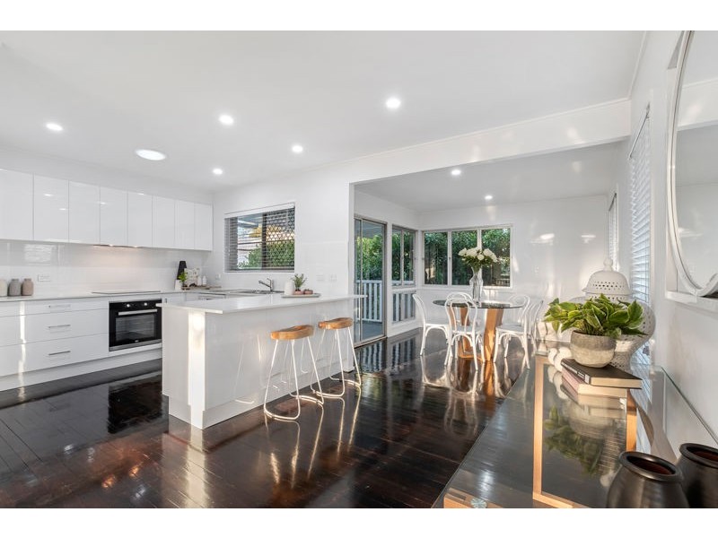 14 Hereford Street, Corinda QLD 4075