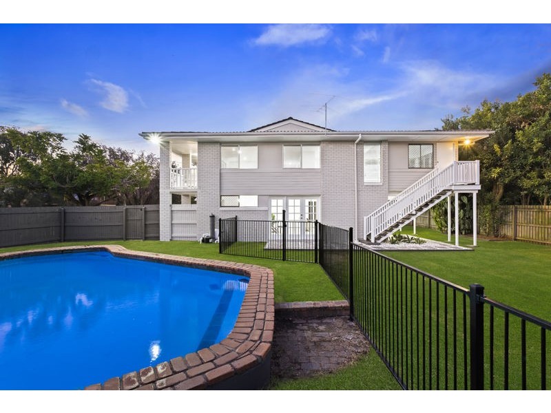 14 Hereford Street, Corinda QLD 4075