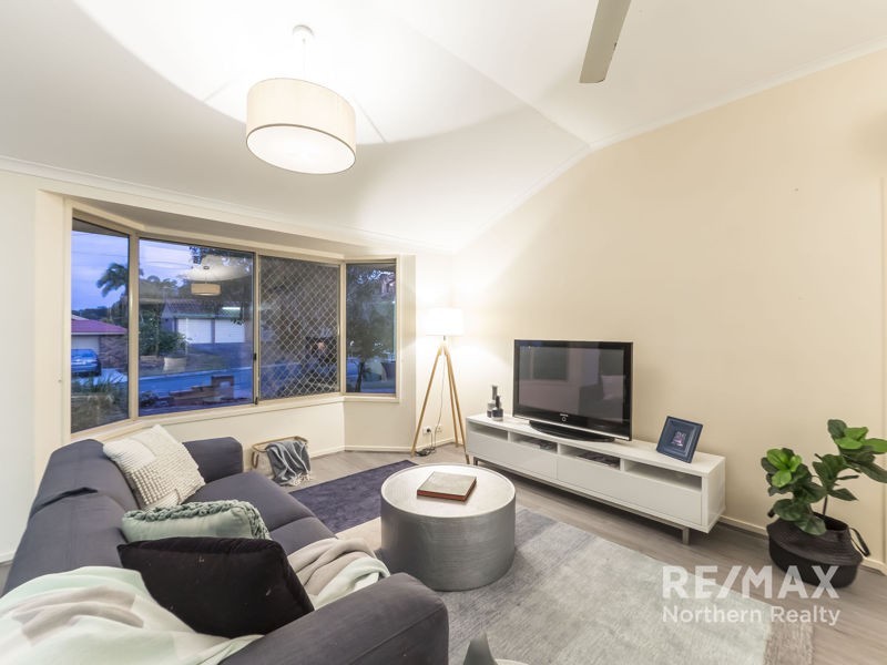 17 Chowchilla st, Albany Creek QLD 4035