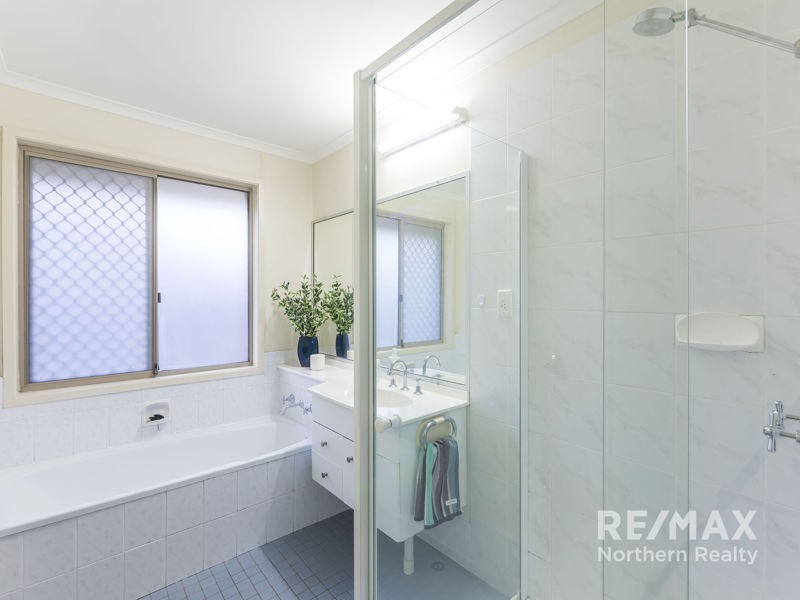 17 Chowchilla st, Albany Creek QLD 4035