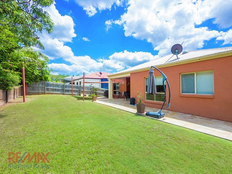 150 Saraband Drive, Eatons Hill QLD 4037