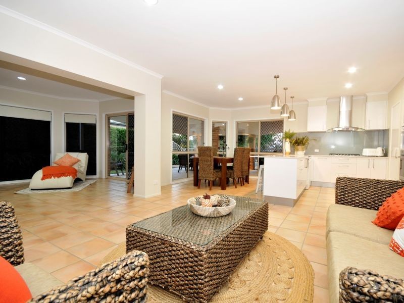 40 Boondooma Circuit, Albany Creek QLD 4035