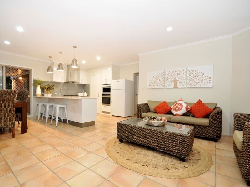 40 Boondooma Circuit, Albany Creek QLD 4035