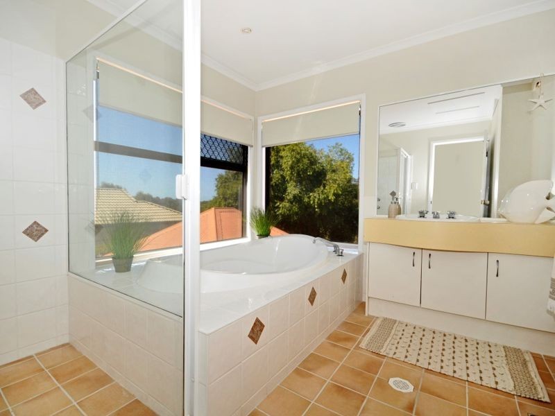 40 Boondooma Circuit, Albany Creek QLD 4035
