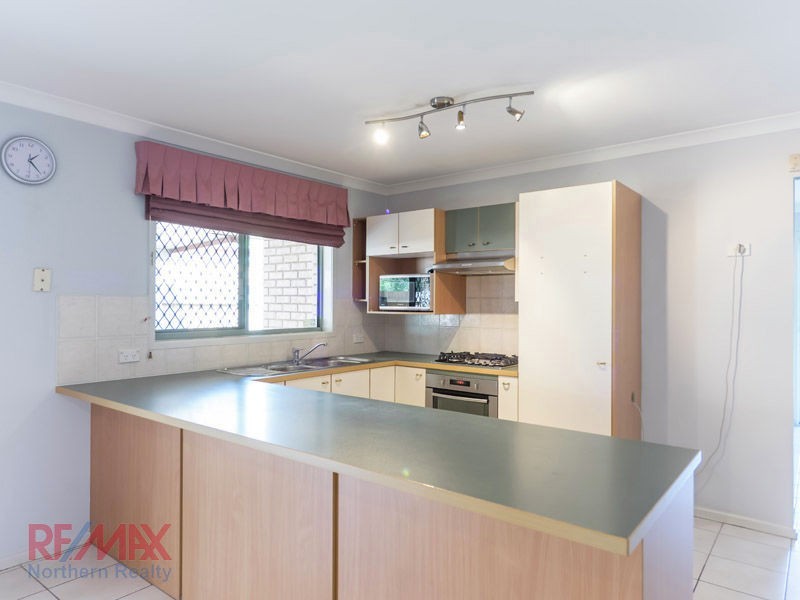 77 Cambridge Crescent, Fitzgibbon QLD 4018