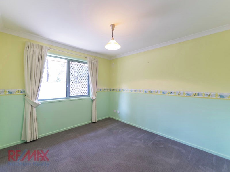 77 Cambridge Crescent, Fitzgibbon QLD 4018