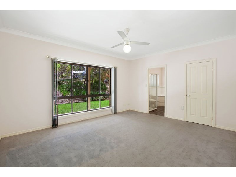 5 Bracken Court, Cashmere QLD 4500
