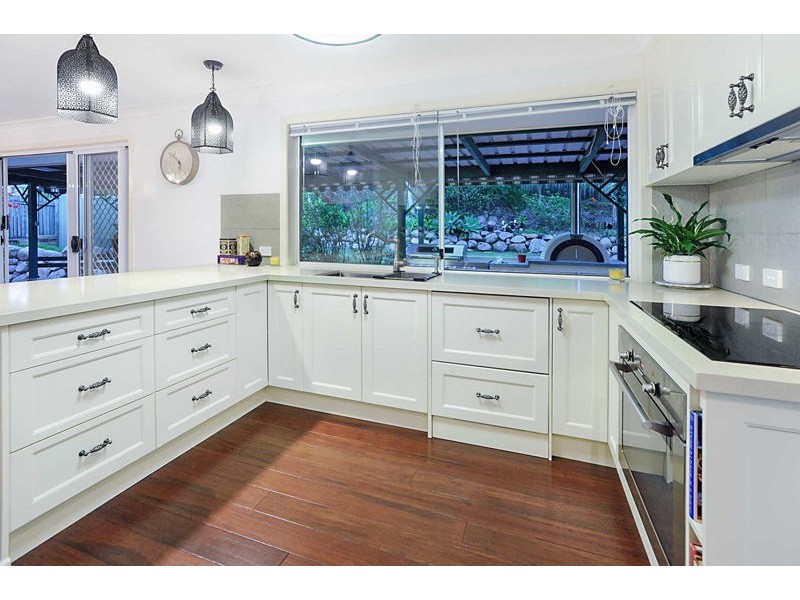 46 Hillenvale Avenue, Arana Hills QLD 4054