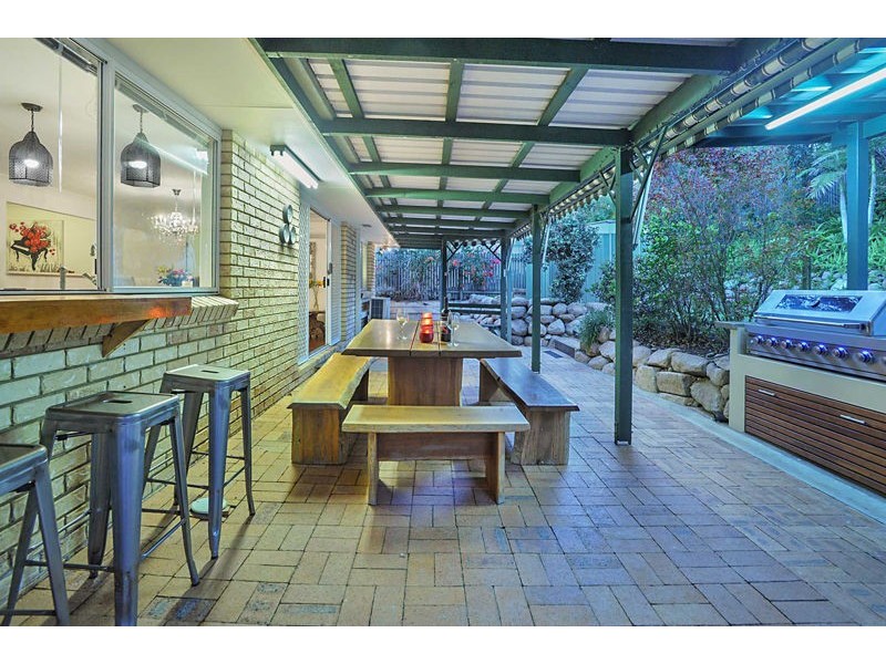 46 Hillenvale Avenue, Arana Hills QLD 4054