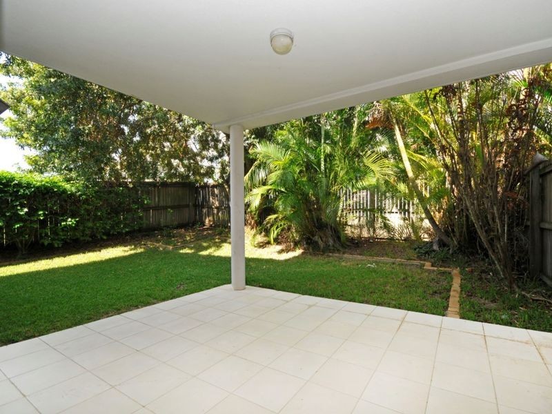 1/82 Oxley Ave, Woody Point QLD 4019