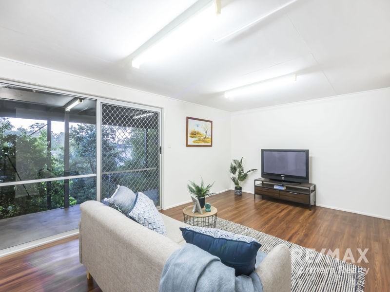 76 Narellan Street, Arana Hills QLD 4054