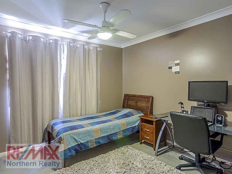 1 Laceflower Cres, Eatons Hill QLD 4037