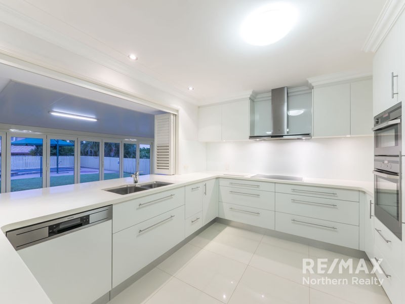 15 Yellowjack Crescent, Albany Creek QLD 4035