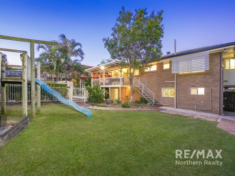 18 Somerset Ct, Albany Creek QLD 4035