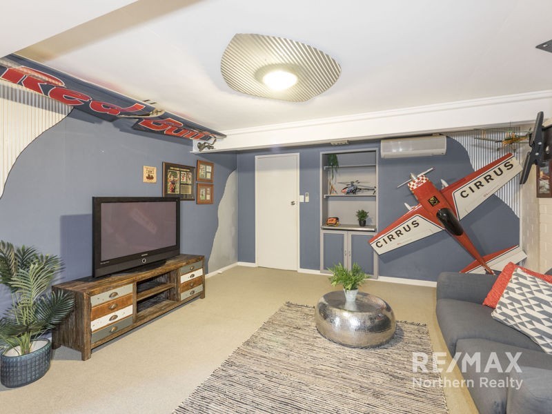 18 Somerset Ct, Albany Creek QLD 4035