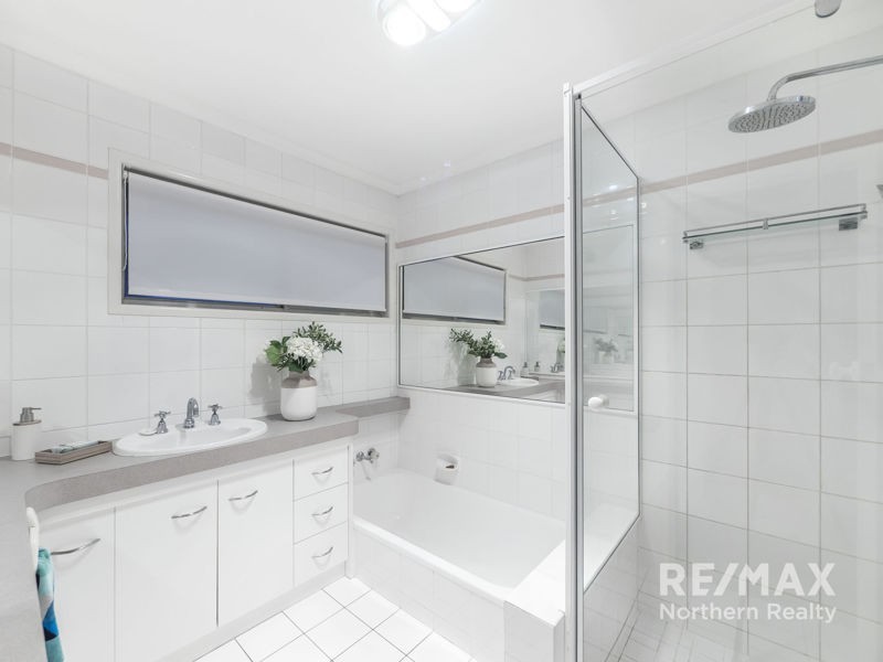 18 Somerset Ct, Albany Creek QLD 4035