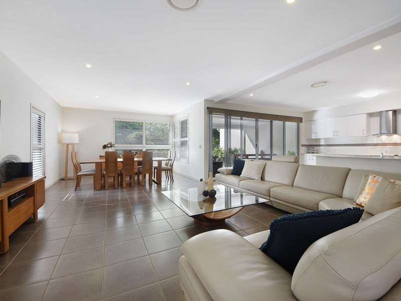 2/7 Charlie Close, Warner QLD 4500