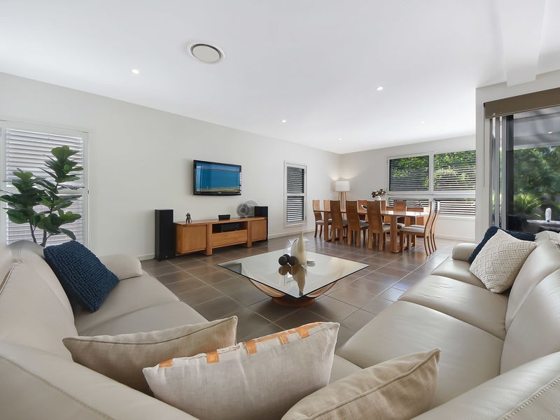 2/7 Charlie Close, Warner QLD 4500