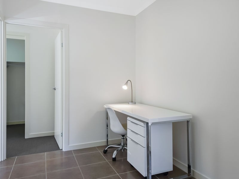 2/7 Charlie Close, Warner QLD 4500