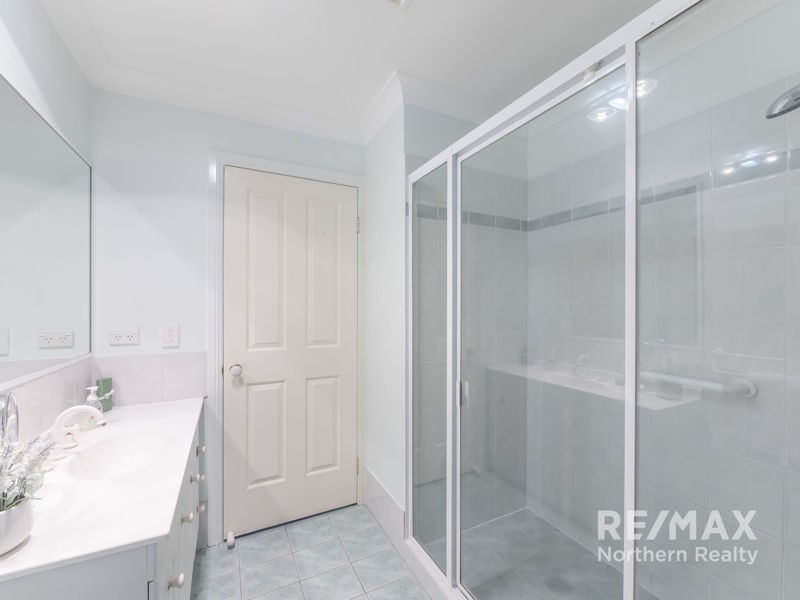 33 Circa Cres, Albany Creek QLD 4035