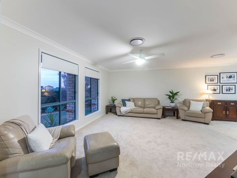 7 Triantha Court, Albany Creek QLD 4035