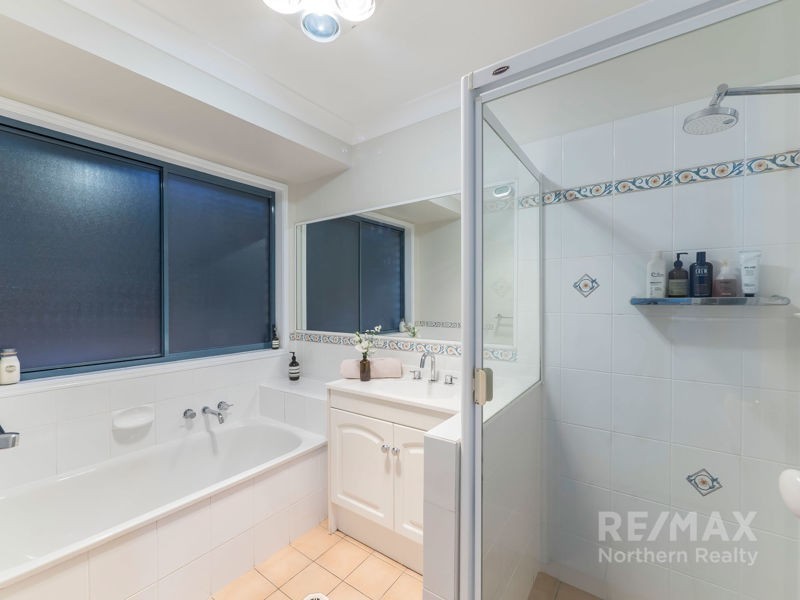 7 Triantha Court, Albany Creek QLD 4035