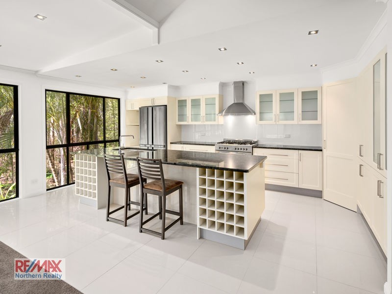 8 Henry Court, Cashmere QLD 4500