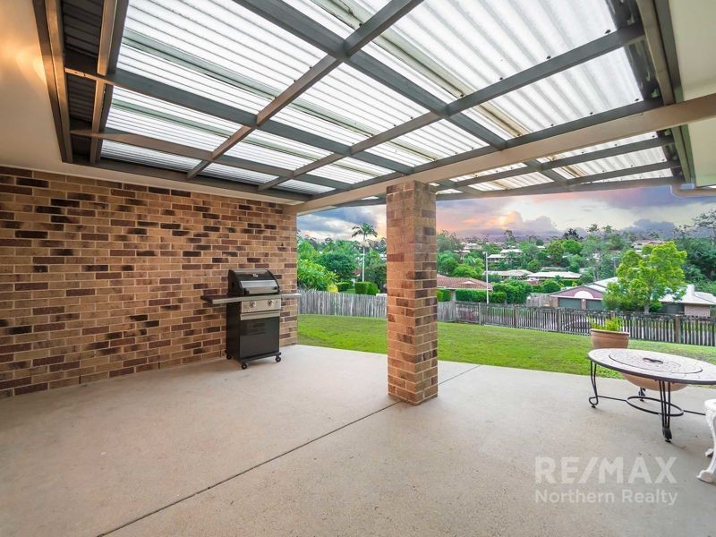 2 Alton Court, Albany Creek QLD 4035