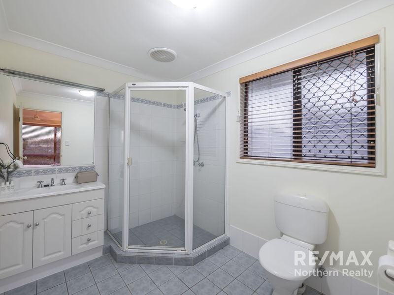 8 Boobook Ct, Cashmere QLD 4500
