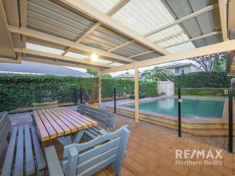 9 Dove Court, Albany Creek QLD 4035
