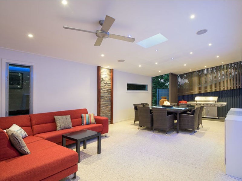 27 View Cres, Arana Hills QLD 4054