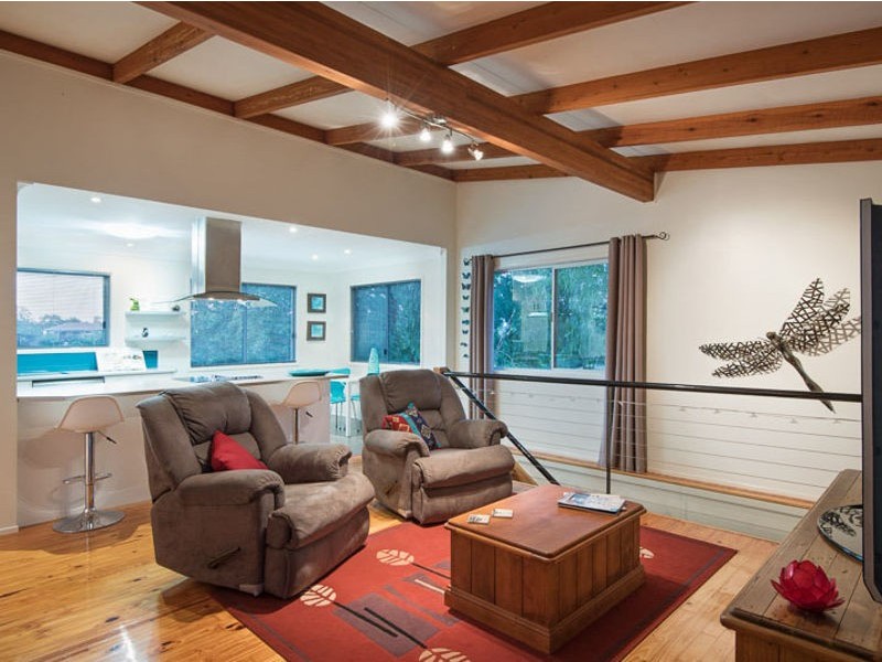 27 View Cres, Arana Hills QLD 4054