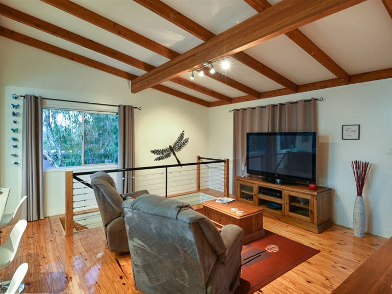 27 View Cres, Arana Hills QLD 4054