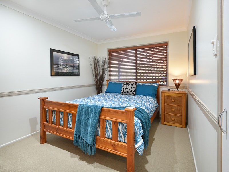 27 View Cres, Arana Hills QLD 4054