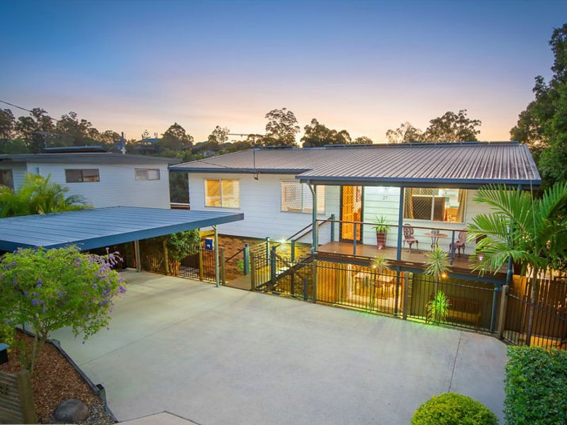 27 View Cres, Arana Hills QLD 4054