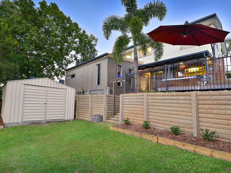 27 View Cres, Arana Hills QLD 4054