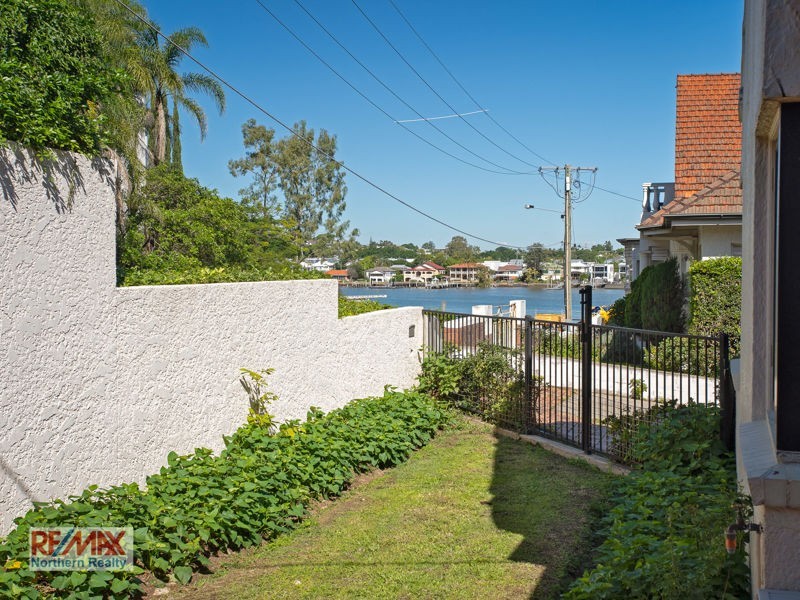 8 Grays Road, Hamilton QLD 4007