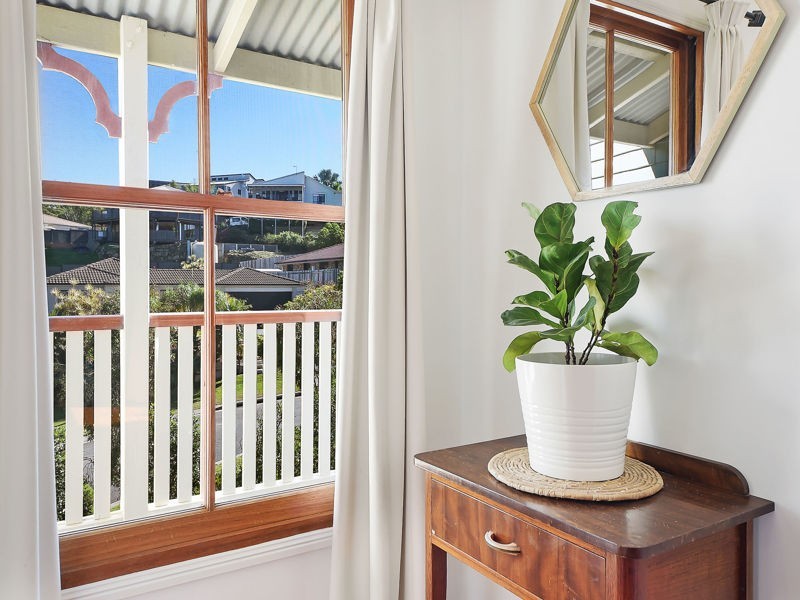 121 Saraband Drive, Eatons Hill QLD 4037