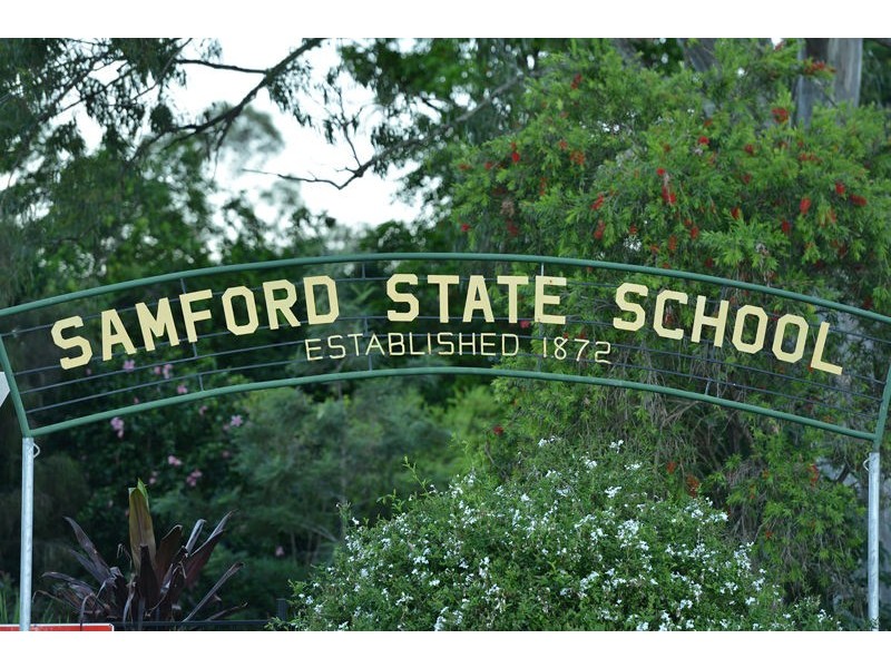 18 Sovereign Way, Samford Valley QLD 4520