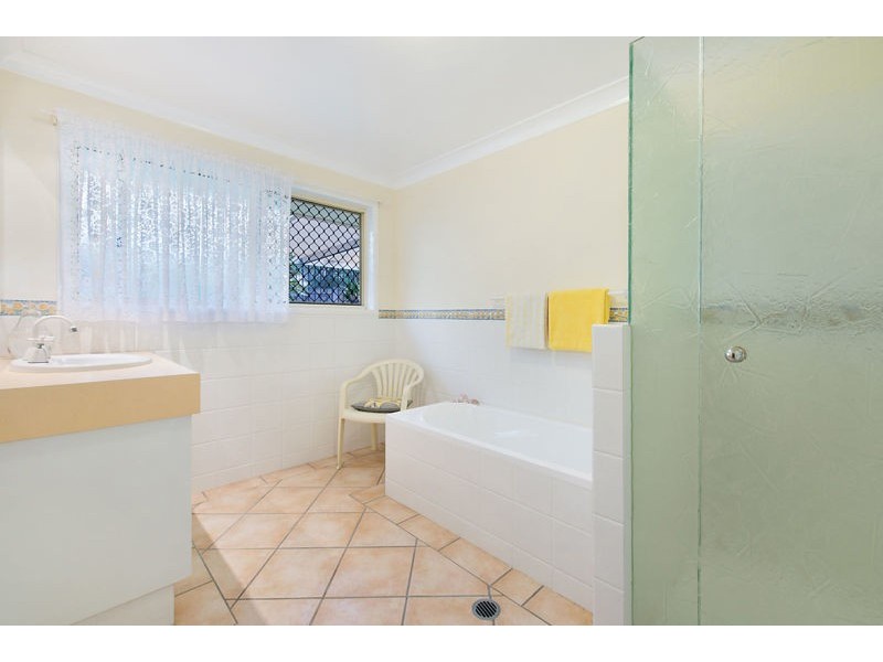 7 Grass Tree Close, Bridgeman Downs QLD 4035