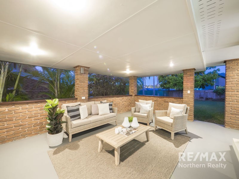 17 Ballinger Cres, Albany Creek QLD 4035