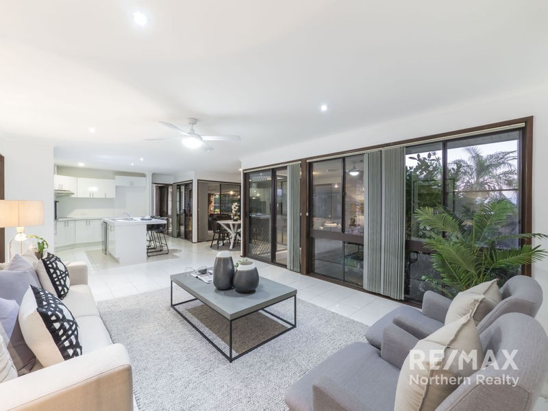 17 Ballinger Cres, Albany Creek QLD 4035