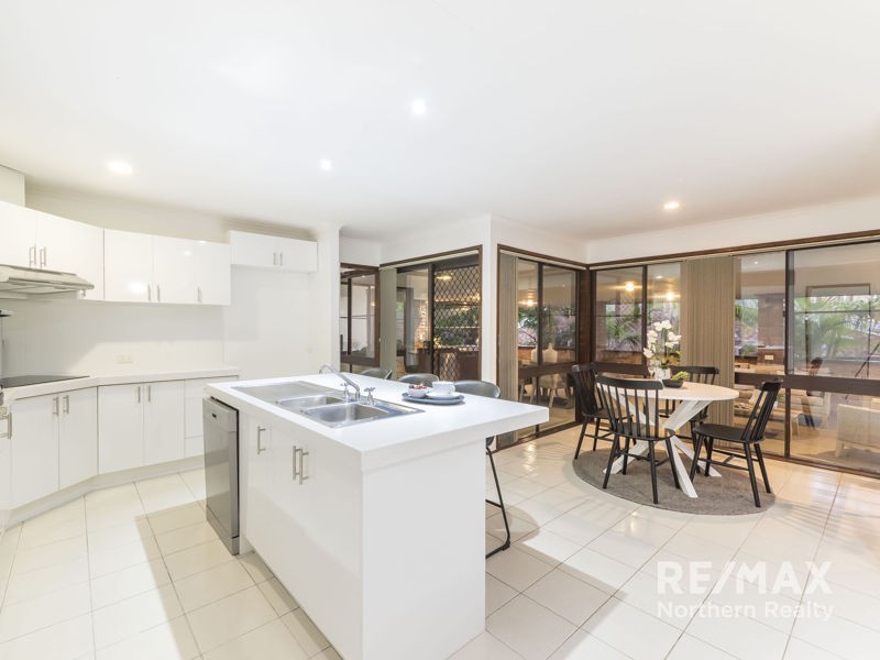 17 Ballinger Cres, Albany Creek QLD 4035