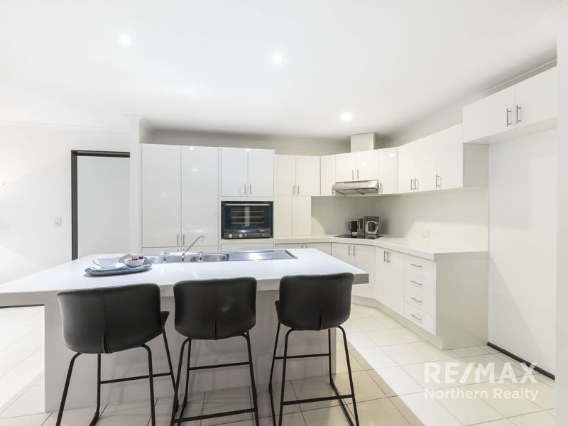 17 Ballinger Cres, Albany Creek QLD 4035