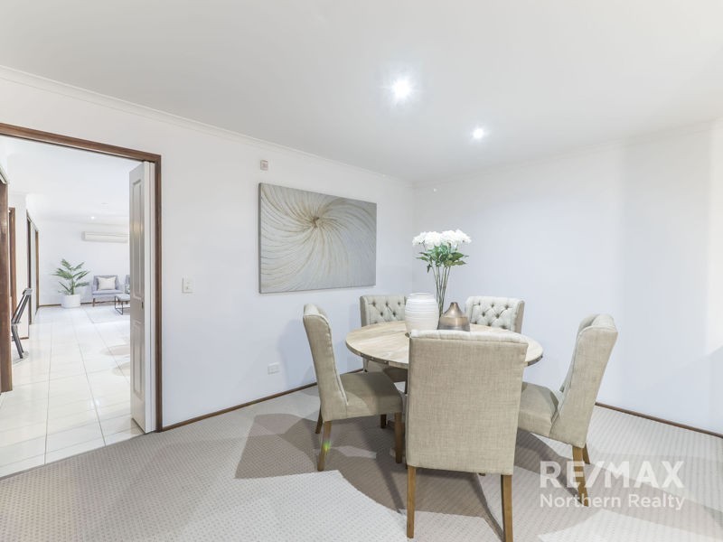 17 Ballinger Cres, Albany Creek QLD 4035